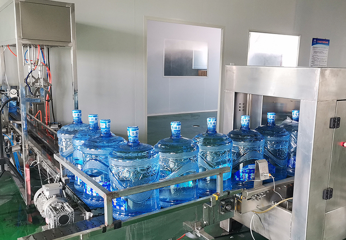 圣露源水業體驗旗艦店 - 呼和浩特市桶裝水站